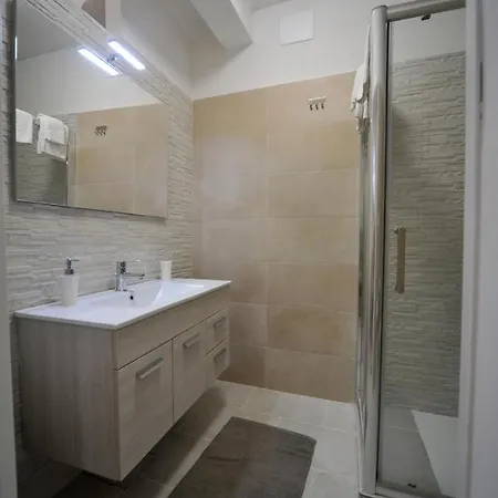 Apartament Pietra Bianca *